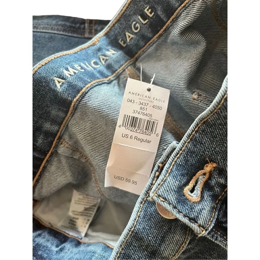 ‎American Eagle 90’ straights jeans NWT women’s size 6
